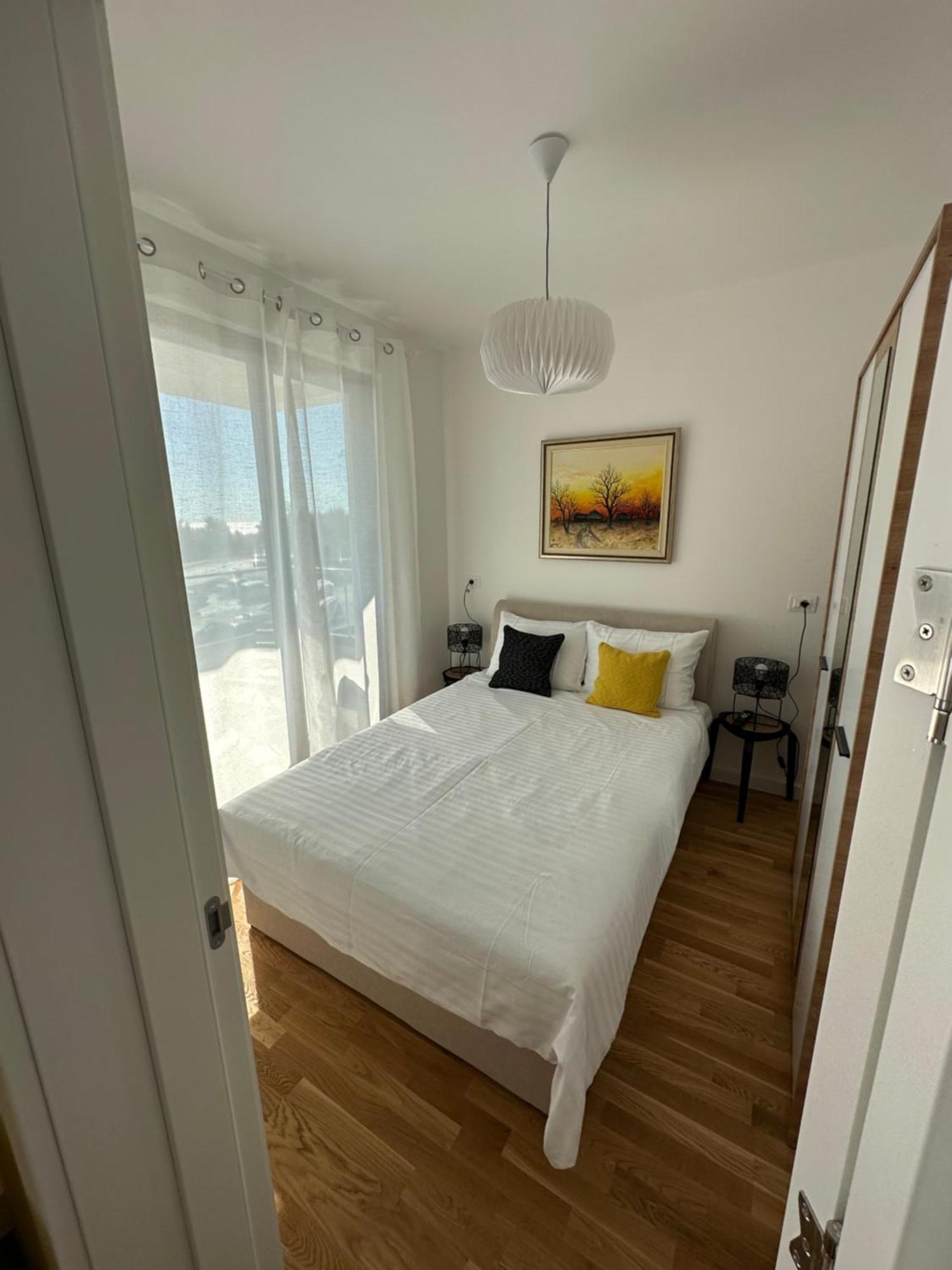 Apartman Javi Apartment Бар Екстериор снимка