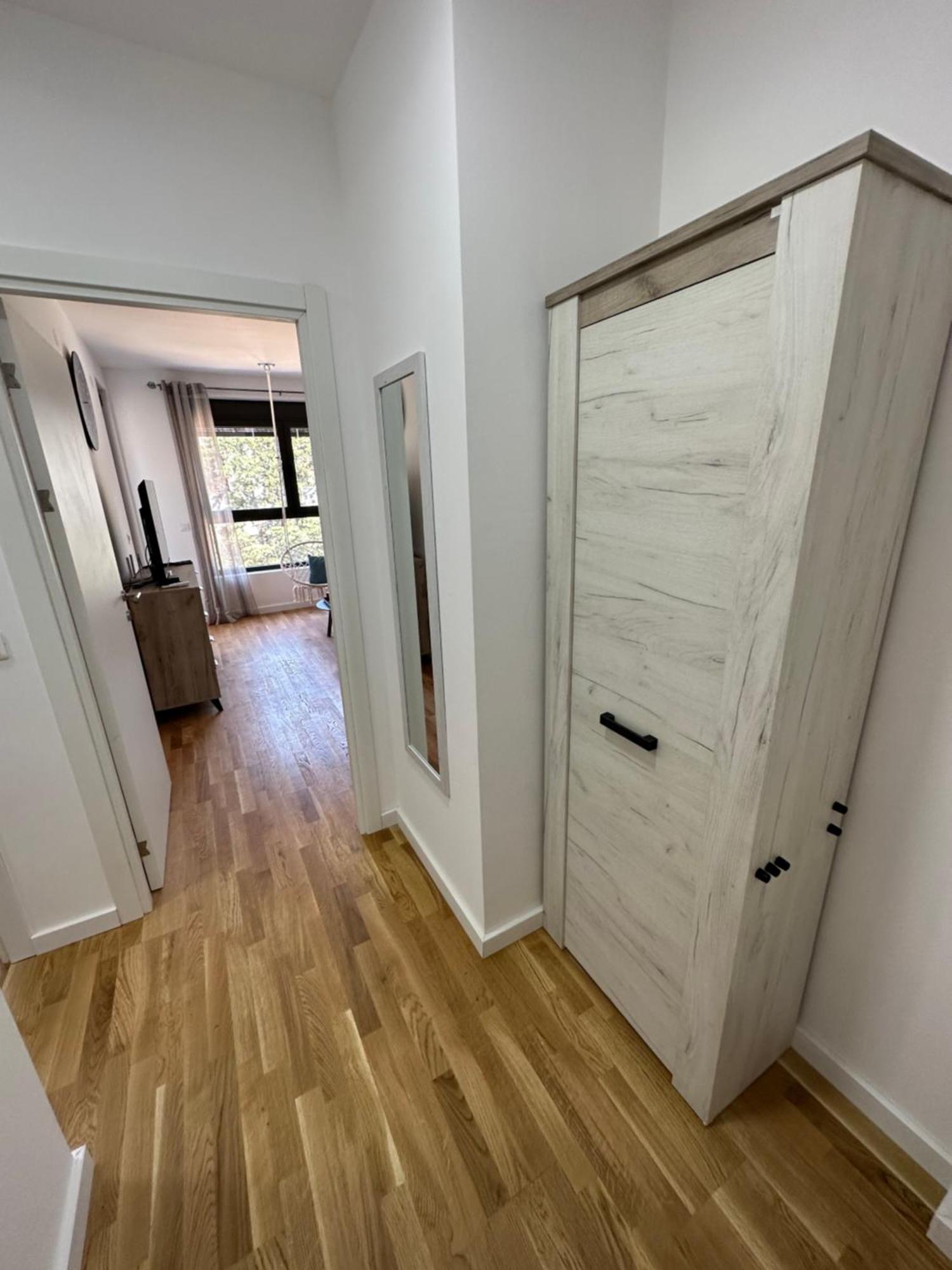 Apartman Javi Apartment Бар Екстериор снимка