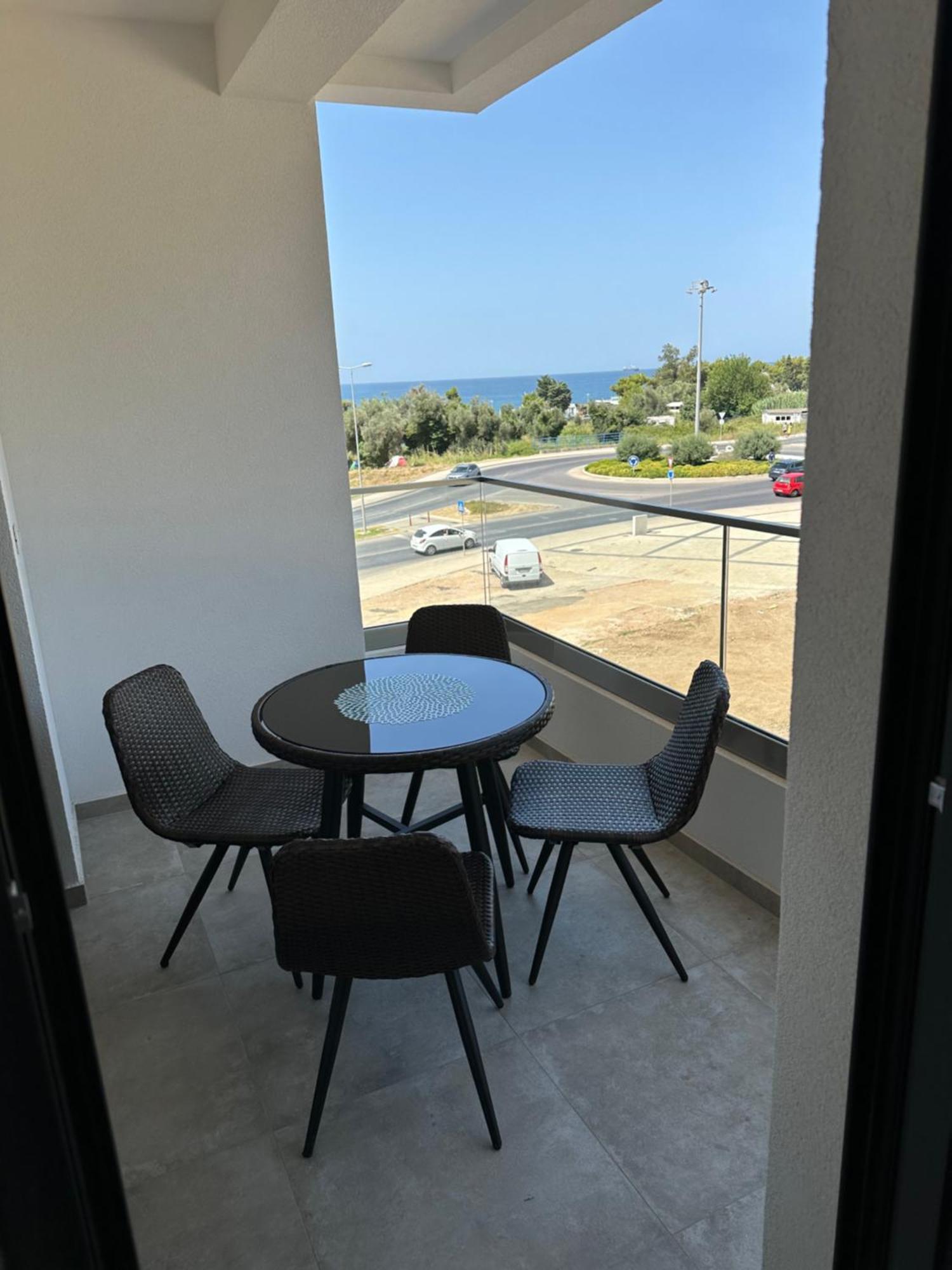 Apartman Javi Apartment Бар Екстериор снимка