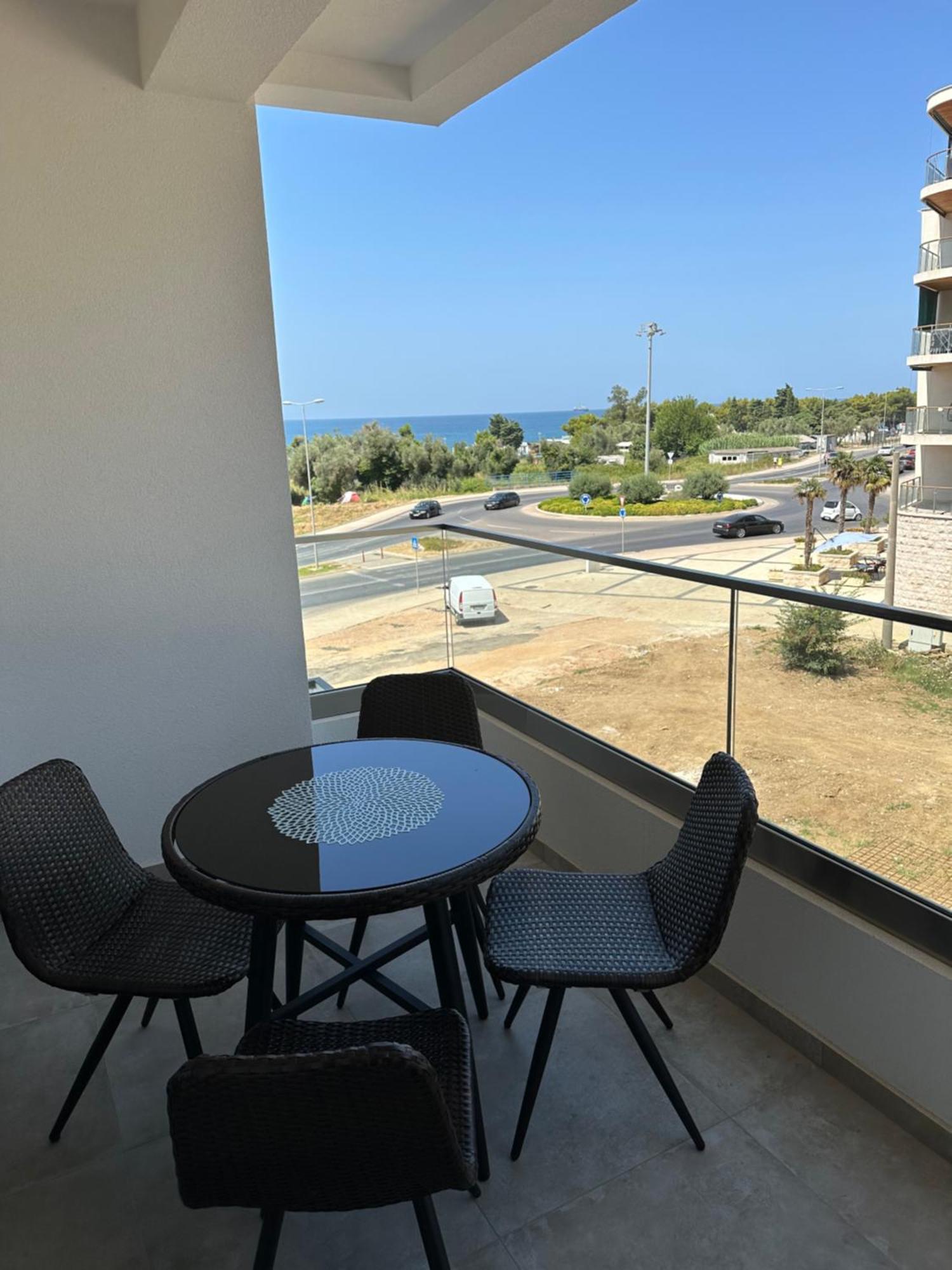 Apartman Javi Apartment Бар Екстериор снимка